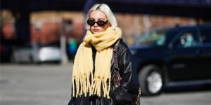 How to Tie a Scarf: A Step-By-Step Tutorial Video Showing 18 Ways to Wear a  Scarf